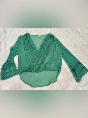 By Together Green Boho Crochet Lace Surplice Bell Sleeve Blouse Medium